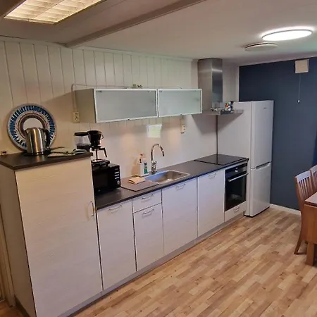 Damveien 1-apartment *